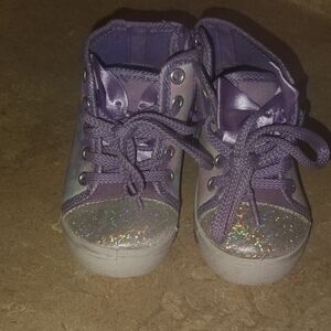 3 Dollars Only. Laura Ashley great Condition Toddler Shoes. Size 5